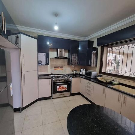 Deir Ghbar 3 Rooms Apart Ammán Kültér fotó