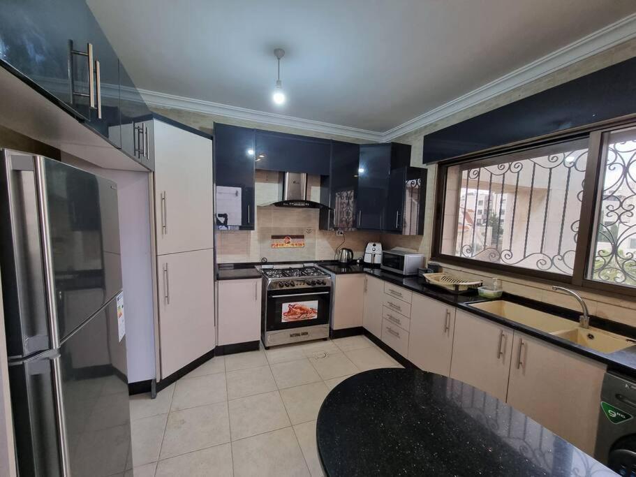 Deir Ghbar 3 Rooms Apart Ammán Kültér fotó